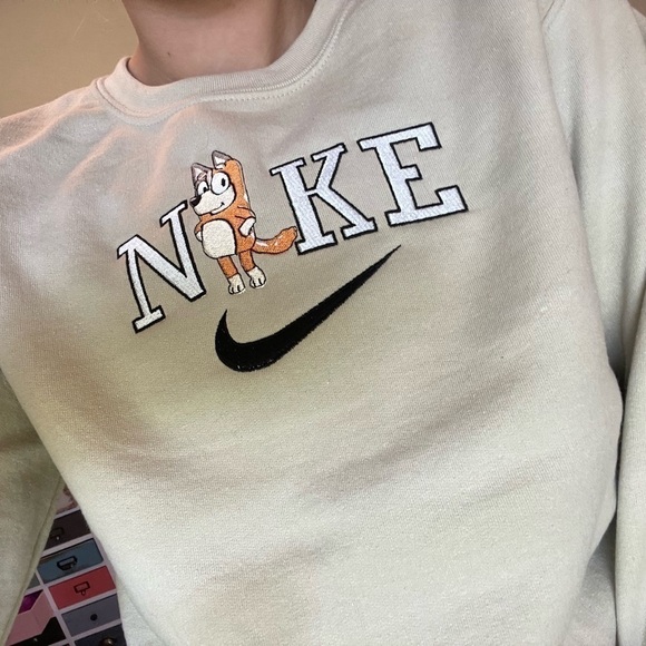 Nike Sweaters - chili embroidered sweatshirt